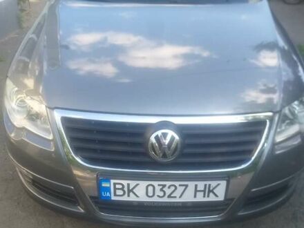 Серый Фольксваген Пассат, объемом двигателя 1.97 л и пробегом 100 тыс. км за 6700 $, фото 1 на Automoto.ua