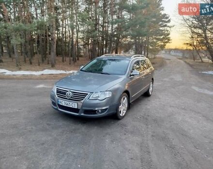 Серый Фольксваген Пассат, объемом двигателя 1.97 л и пробегом 320 тыс. км за 3700 $, фото 1 на Automoto.ua