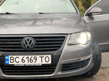 Серый Фольксваген Пассат, объемом двигателя 1.97 л и пробегом 350 тыс. км за 6500 $, фото 1 на Automoto.ua