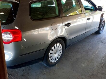 Сірий Фольксваген Пассат, об'ємом двигуна 2 л та пробігом 280 тис. км за 4500 $, фото 1 на Automoto.ua