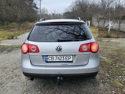 Серый Фольксваген Пассат, объемом двигателя 1.6 л и пробегом 308 тыс. км за 7000 $, фото 1 на Automoto.ua