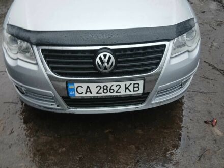 Серый Фольксваген Пассат, объемом двигателя 1.6 л и пробегом 340 тыс. км за 4500 $, фото 1 на Automoto.ua