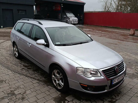 Серый Фольксваген Пассат, объемом двигателя 1.9 л и пробегом 445 тыс. км за 4650 $, фото 1 на Automoto.ua