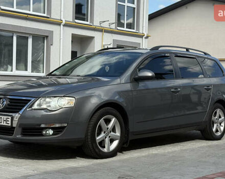 Сірий Фольксваген Пассат, об'ємом двигуна 1.6 л та пробігом 253 тис. км за 6000 $, фото 1 на Automoto.ua