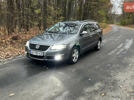 Серый Фольксваген Пассат, объемом двигателя 2 л и пробегом 326 тыс. км за 7300 $, фото 1 на Automoto.ua