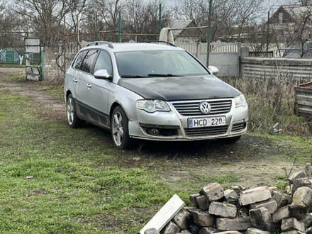Сірий Фольксваген Пассат, об'ємом двигуна 1.9 л та пробігом 200 тис. км за 1700 $, фото 1 на Automoto.ua