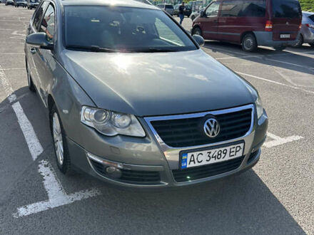 Фольксваген Пассат 2007 в Луцке на Automoto.ua Серый Фольксваген Пассат, объемом двигателя 2 л и пробегом 312 тыс. км за 7000 $, фото 1 на Automoto.ua