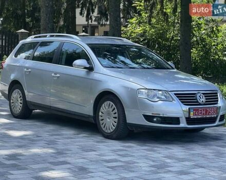 Серый Фольксваген Пассат, объемом двигателя 1.6 л и пробегом 194 тыс. км за 6200 $, фото 1 на Automoto.ua
