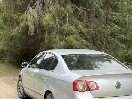 Серый Фольксваген Пассат, объемом двигателя 2 л и пробегом 320 тыс. км за 5700 $, фото 1 на Automoto.ua