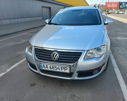 Серый Фольксваген Пассат, объемом двигателя 1.97 л и пробегом 230 тыс. км за 5399 $, фото 1 на Automoto.ua