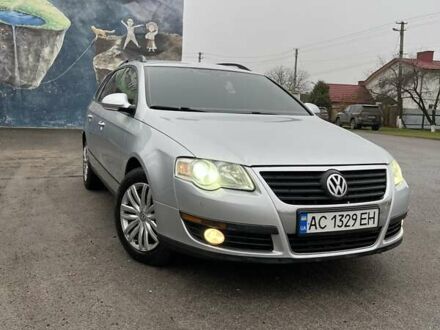 Серый Фольксваген Пассат, объемом двигателя 1.97 л и пробегом 285 тыс. км за 5800 $, фото 1 на Automoto.ua