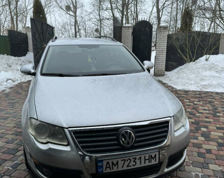 Серый Фольксваген Пассат, объемом двигателя 1.6 л и пробегом 275 тыс. км за 4900 $, фото 1 на Automoto.ua