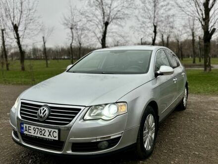 Серый Фольксваген Пассат, объемом двигателя 2 л и пробегом 284 тыс. км за 7100 $, фото 1 на Automoto.ua
