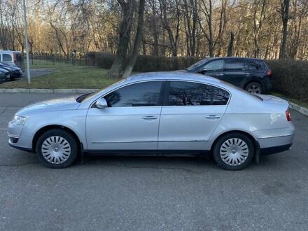 Сірий Фольксваген Пассат, об'ємом двигуна 1.6 л та пробігом 270 тис. км за 6800 $, фото 1 на Automoto.ua