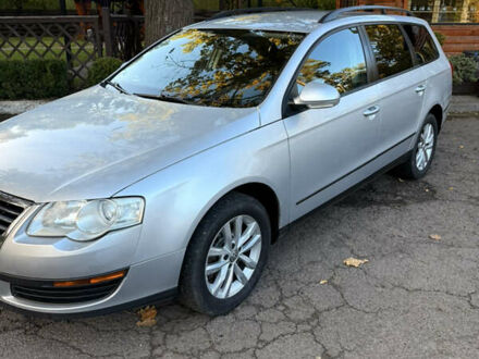 Фольксваген Пассат 2007 в Киверцы на Automoto.ua Серый Фольксваген Пассат, объемом двигателя 1.97 л и пробегом 320 тыс. км за 6500 $, фото 1 на Automoto.ua