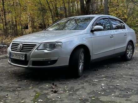 Серый Фольксваген Пассат, объемом двигателя 1.8 л и пробегом 478 тыс. км за 5700 $, фото 1 на Automoto.ua