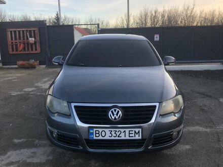 Серый Фольксваген Пассат, объемом двигателя 1.8 л и пробегом 320 тыс. км за 5550 $, фото 1 на Automoto.ua