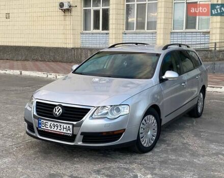Серый Фольксваген Пассат, объемом двигателя 1.9 л и пробегом 290 тыс. км за 5000 $, фото 1 на Automoto.ua