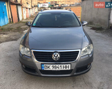 Сірий Фольксваген Пассат, об'ємом двигуна 2 л та пробігом 284 тис. км за 7000 $, фото 1 на Automoto.ua