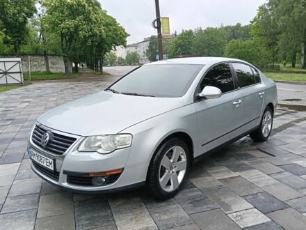 Фольксваген Пассат 2008 в Малине на Automoto.ua Серый Фольксваген Пассат, объемом двигателя 2 л и пробегом 300 тыс. км за 6600 $, фото 1 на Automoto.ua