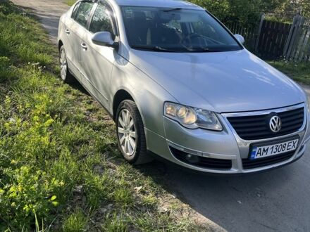 Фольксваген Пассат 2008 в Коростене на Automoto.ua Серый Фольксваген Пассат, объемом двигателя 1.8 л и пробегом 400 тыс. км за 5500 $, фото 1 на Automoto.ua