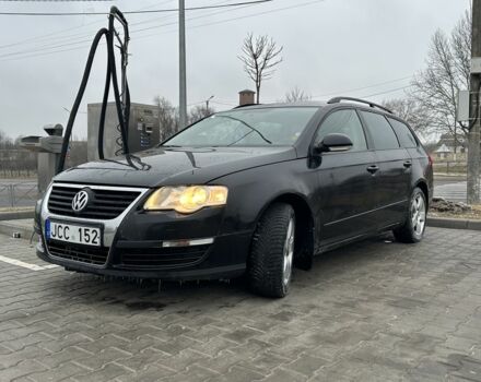 Серый Фольксваген Пассат, объемом двигателя 2 л и пробегом 345 тыс. км за 2482 $, фото 1 на Automoto.ua