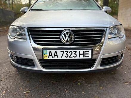 Серый Фольксваген Пассат, объемом двигателя 1.8 л и пробегом 128 тыс. км за 10700 $, фото 1 на Automoto.ua