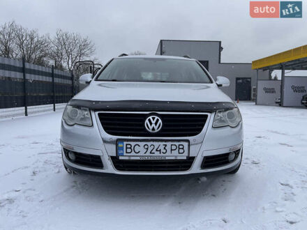 Серый Фольксваген Пассат, объемом двигателя 1.97 л и пробегом 322 тыс. км за 7100 $, фото 1 на Automoto.ua