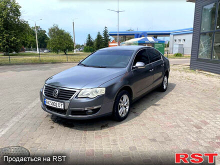 Серый Фольксваген Пассат, объемом двигателя 1.8 л и пробегом 250 тыс. км за 4450 $, фото 1 на Automoto.ua