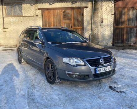 Серый Фольксваген Пассат, объемом двигателя 1.8 л и пробегом 230 тыс. км за 4400 $, фото 1 на Automoto.ua