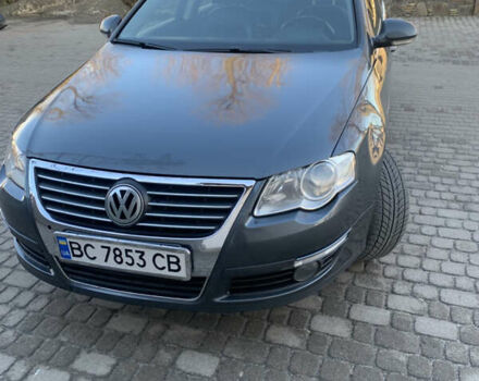 Серый Фольксваген Пассат, объемом двигателя 2 л и пробегом 256 тыс. км за 5400 $, фото 1 на Automoto.ua