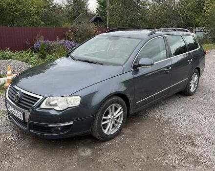 Серый Фольксваген Пассат, объемом двигателя 1.97 л и пробегом 220 тыс. км за 7800 $, фото 1 на Automoto.ua