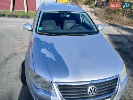 Серый Фольксваген Пассат, объемом двигателя 2 л и пробегом 330 тыс. км за 6000 $, фото 1 на Automoto.ua