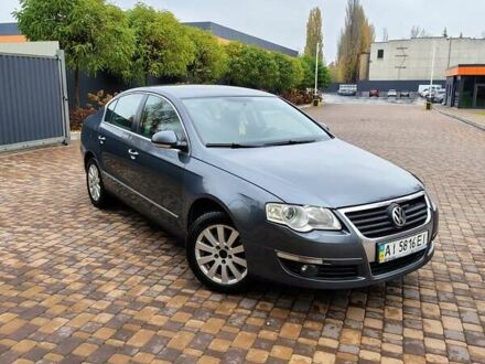 Серый Фольксваген Пассат, объемом двигателя 1.8 л и пробегом 354 тыс. км за 5900 $, фото 1 на Automoto.ua