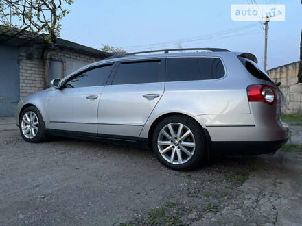 Серый Фольксваген Пассат, объемом двигателя 1.4 л и пробегом 200 тыс. км за 8400 $, фото 1 на Automoto.ua