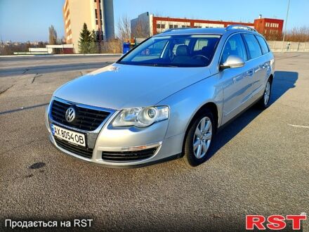 Серый Фольксваген Пассат, объемом двигателя 1.4 л и пробегом 310 тыс. км за 5999 $, фото 1 на Automoto.ua