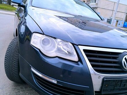 Фольксваген Пассат 2009 в Харькове на Automoto.ua Серый Фольксваген Пассат, объемом двигателя 20 л и пробегом 185 тыс. км за 7499 $, фото 1 на Automoto.ua