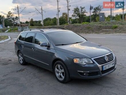 Фольксваген Пассат 2009 в Краматорске на Automoto.ua Серый Фольксваген Пассат, объемом двигателя 1.97 л и пробегом 262 тыс. км за 7999 $, фото 1 на Automoto.ua