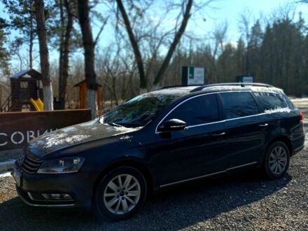 Фольксваген Пассат 2010 в Вознесенске на Automoto.ua Серый Фольксваген Пассат, объемом двигателя 2 л и пробегом 260 тыс. км за 9700 $, фото 1 на Automoto.ua