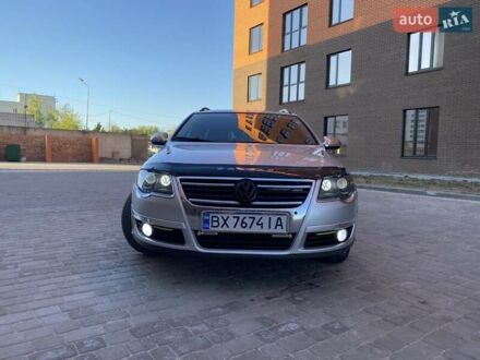 Фольксваген Пассат 2010 в Нетешине на Automoto.ua Серый Фольксваген Пассат, объемом двигателя 1.6 л и пробегом 282 тыс. км за 6900 $, фото 1 на Automoto.ua