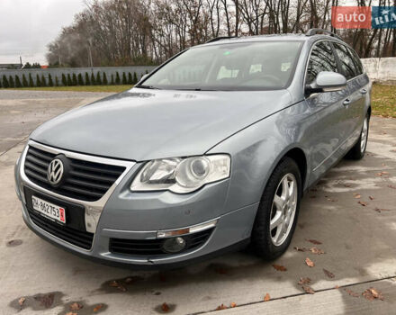 Серый Фольксваген Пассат, объемом двигателя 1.8 л и пробегом 141 тыс. км за 7500 $, фото 1 на Automoto.ua