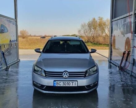 Серый Фольксваген Пассат, объемом двигателя 2 л и пробегом 303 тыс. км за 8500 $, фото 1 на Automoto.ua