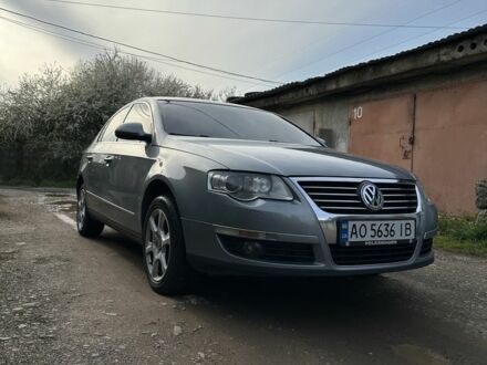 Фольксваген Пассат 2010 у Мукачеве на Automoto.ua Сірий Фольксваген Пассат, об'ємом двигуна 1.8 л та пробігом 265 тис. км за 5999 $, фото 1 на Automoto.ua