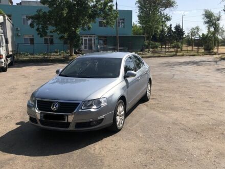 Фольксваген Пассат 2010 в Дружковке на Automoto.ua Серый Фольксваген Пассат, объемом двигателя 2 л и пробегом 186 тыс. км за 4999 $, фото 1 на Automoto.ua