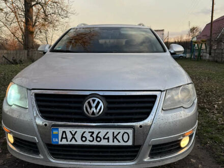 Сірий Фольксваген Пассат, об'ємом двигуна 1.6 л та пробігом 250 тис. км за 5800 $, фото 1 на Automoto.ua