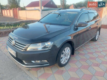 Фольксваген Пассат 2010 в Николаеве на Automoto.ua Серый Фольксваген Пассат, объемом двигателя 1.97 л и пробегом 271 тыс. км за 9500 $, фото 1 на Automoto.ua