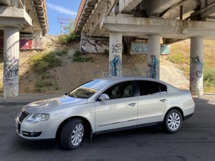 Фольксваген Пассат 2010 у Одесі на Automoto.ua Сірий Фольксваген Пассат, об'ємом двигуна 2 л та пробігом 235 тис. км за 6200 $, фото 1 на Automoto.ua