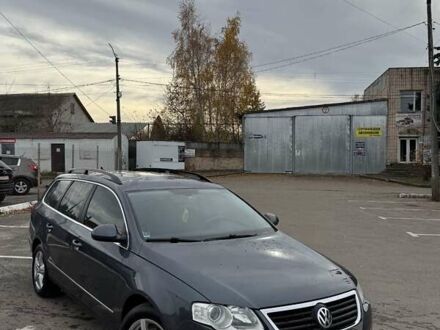 Серый Фольксваген Пассат, объемом двигателя 1.6 л и пробегом 357 тыс. км за 7300 $, фото 1 на Automoto.ua