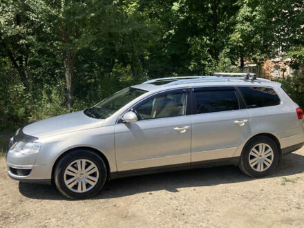 Фольксваген Пассат 2010 в Черновцах на Automoto.ua Серый Фольксваген Пассат, объемом двигателя 1.8 л и пробегом 340 тыс. км за 6750 $, фото 1 на Automoto.ua