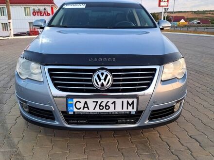 Фольксваген Пассат 2010 в Кривом Озере на Automoto.ua Серый Фольксваген Пассат, объемом двигателя 1.8 л и пробегом 280 тыс. км за 6000 $, фото 1 на Automoto.ua